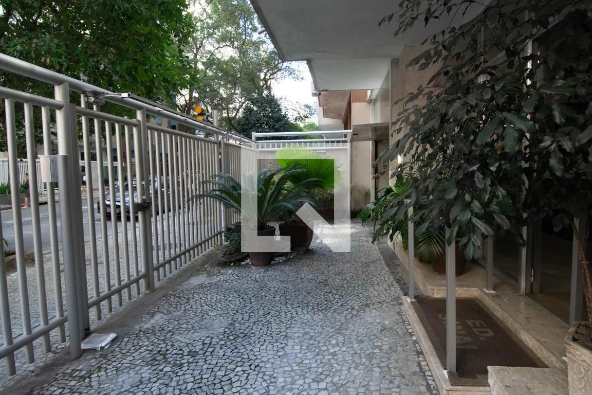2-bedroom apartment with a jacuzzi in Rio de Janeiro — photo 24