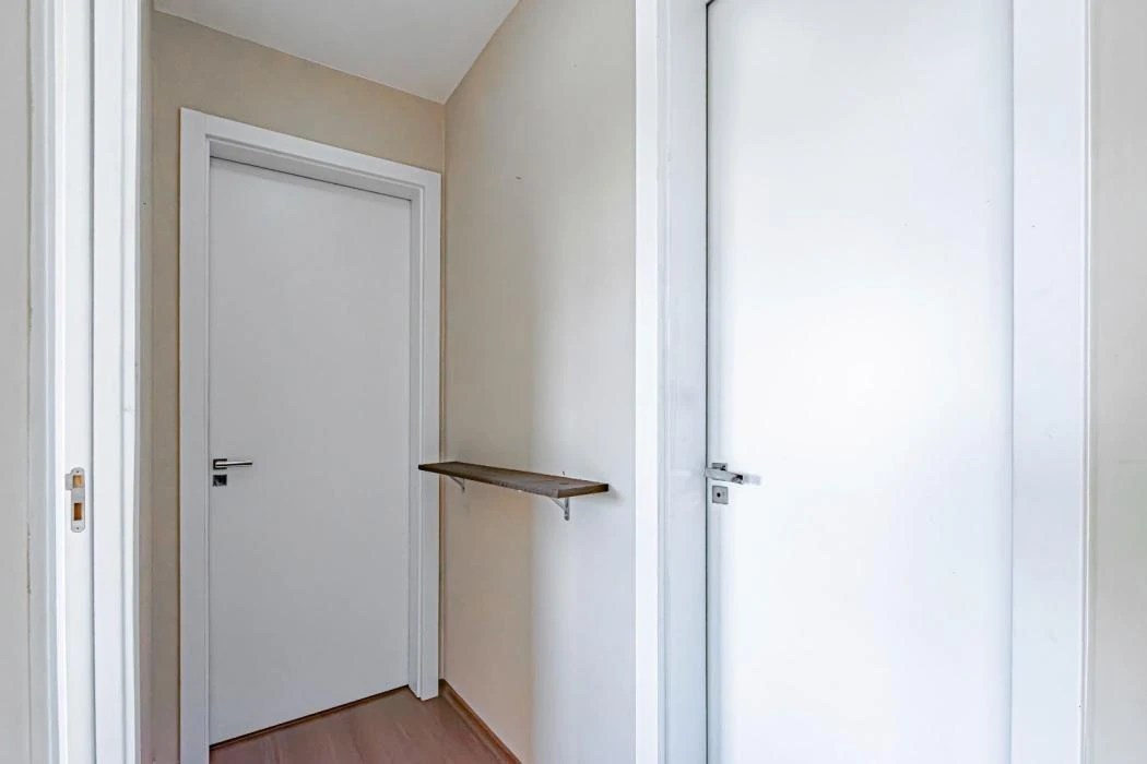 Пральна машина та 2 спальні: квартира 55 м² — photo 29