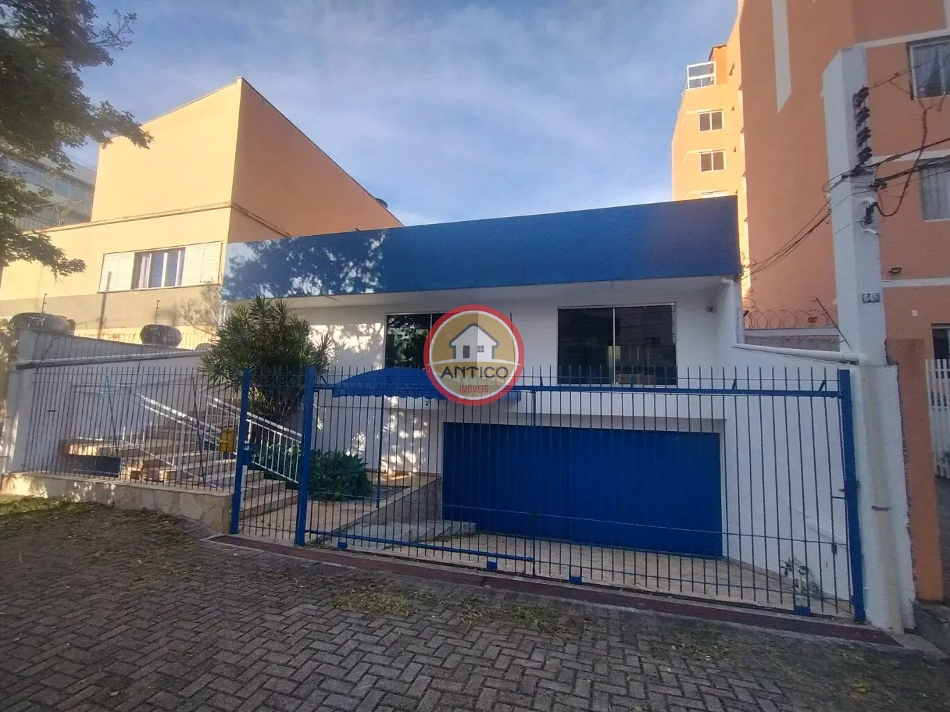 Unfurnished house with 10 bedrooms and 5 bathrooms, 380 m² — photo 18
