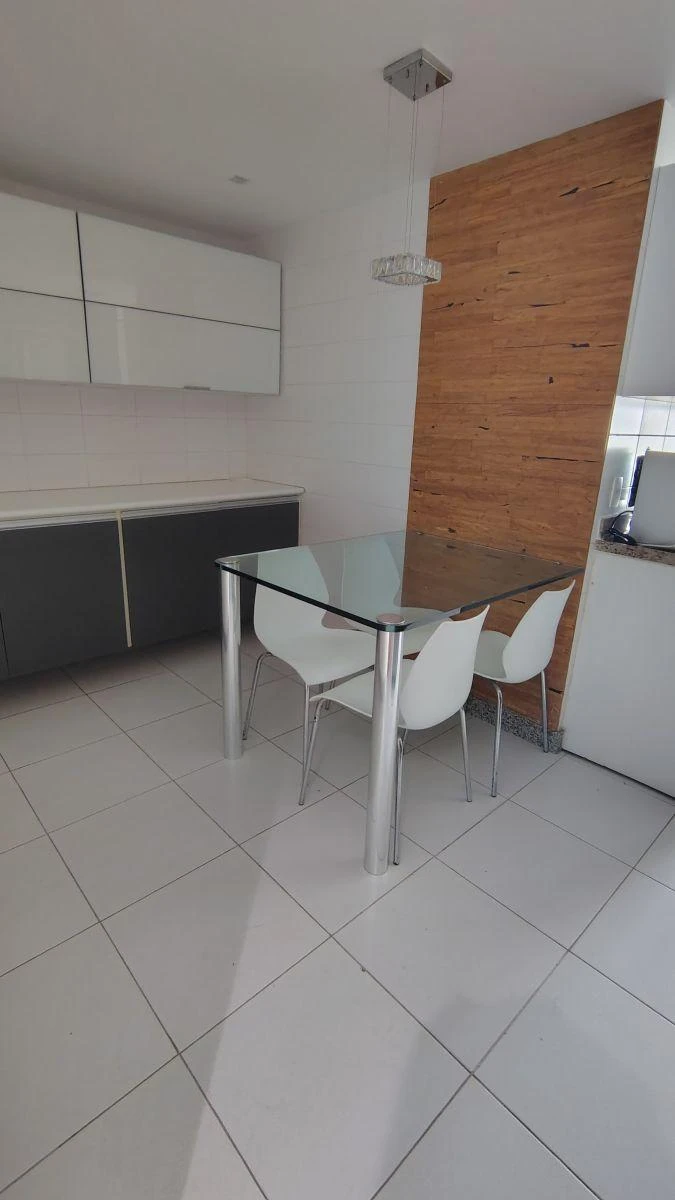 Furnished 249 m² apartment with 3 en-suite bedrooms — photo 29