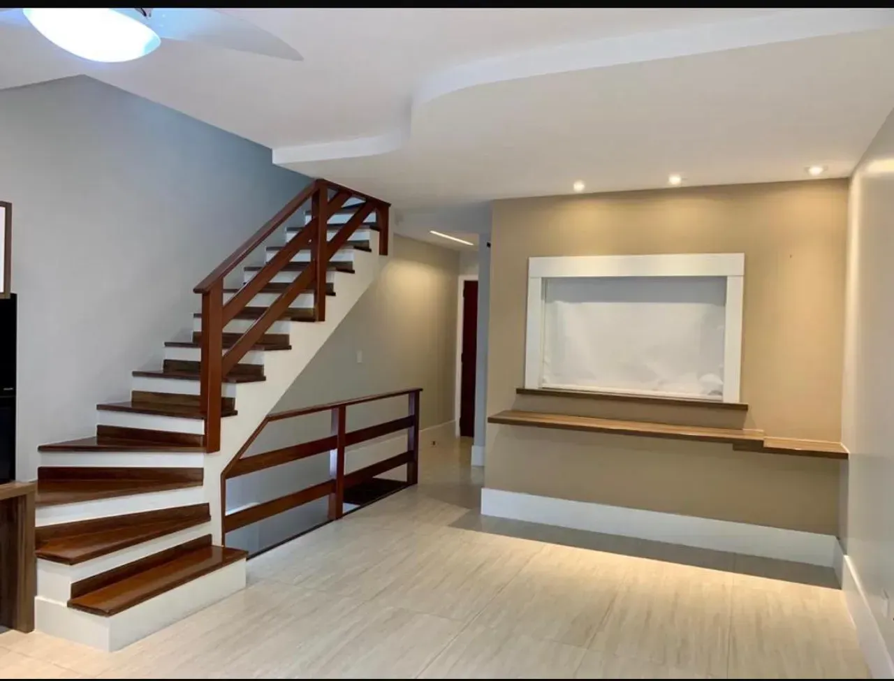 Unfurnished house with 4 bedrooms and 5 bathrooms — photo 5