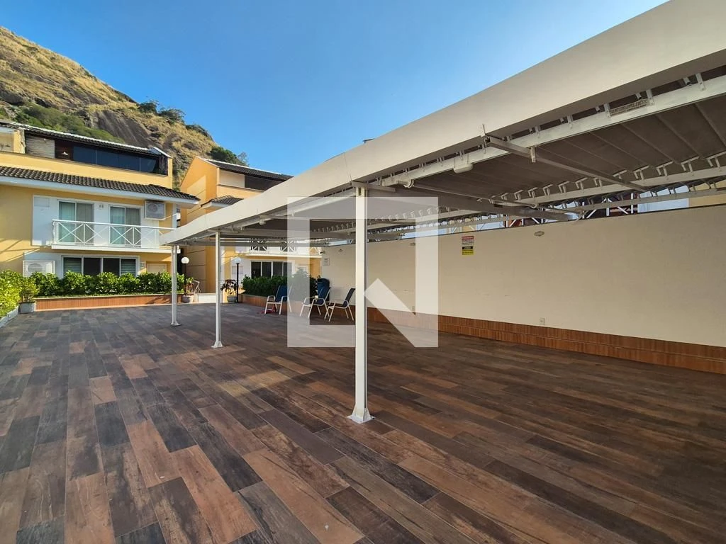Casa de 4 dormitorios con balcón y 3 plazas de parking — photo 27
