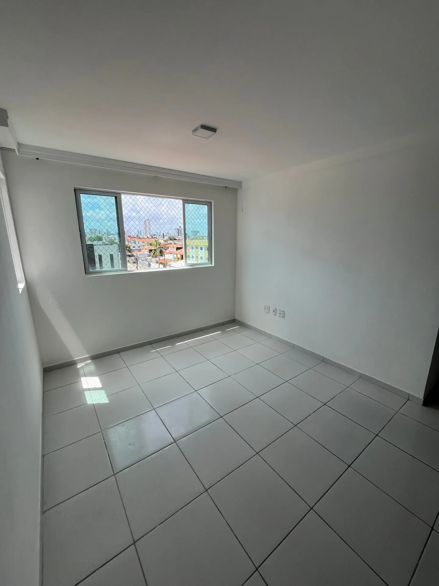 75 m² apartment with 3 bedrooms and 1 en-suite — photo 2