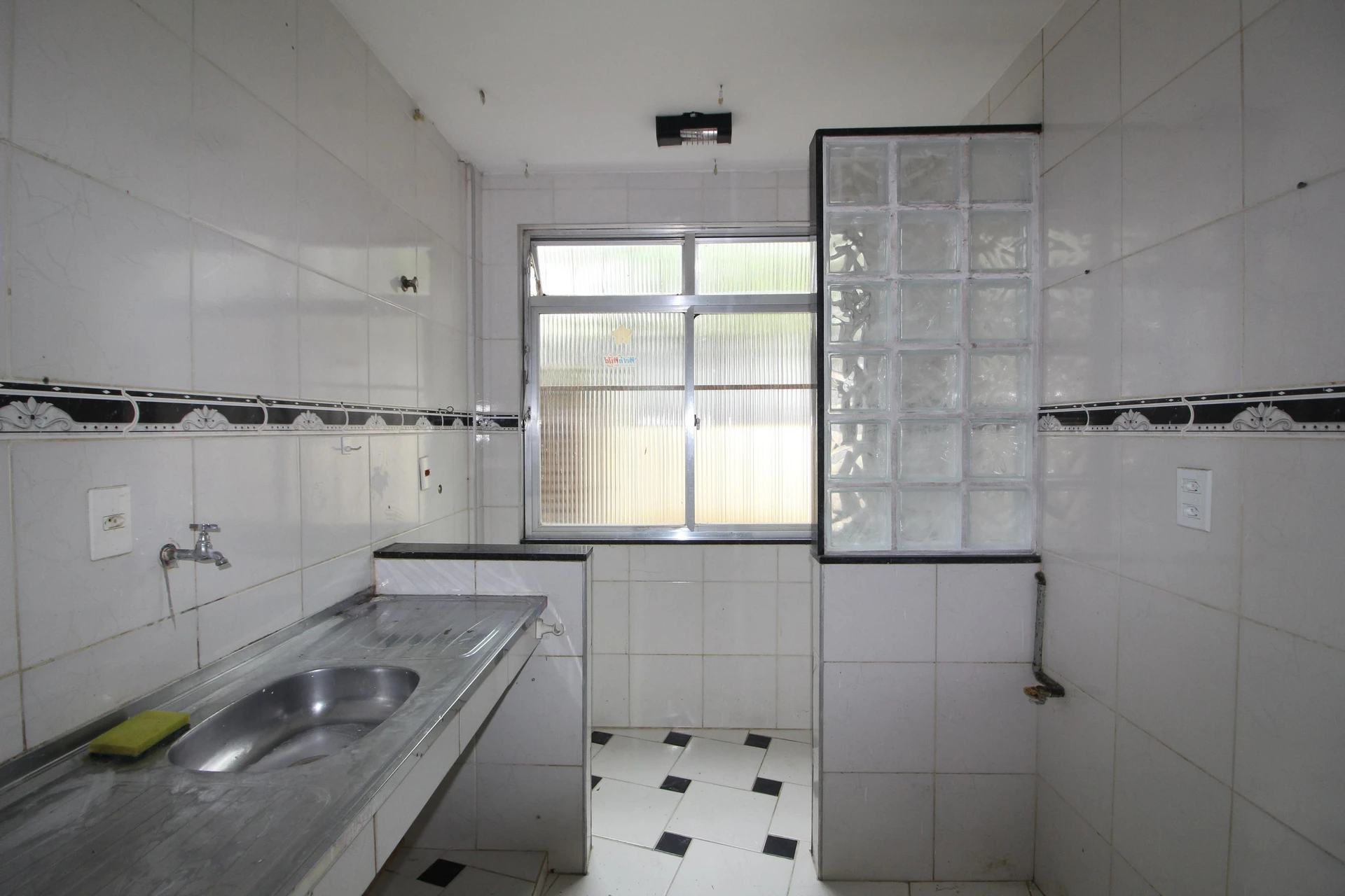 2-bedroom apartment with 1 parking spot and pet-friendly — photo 8