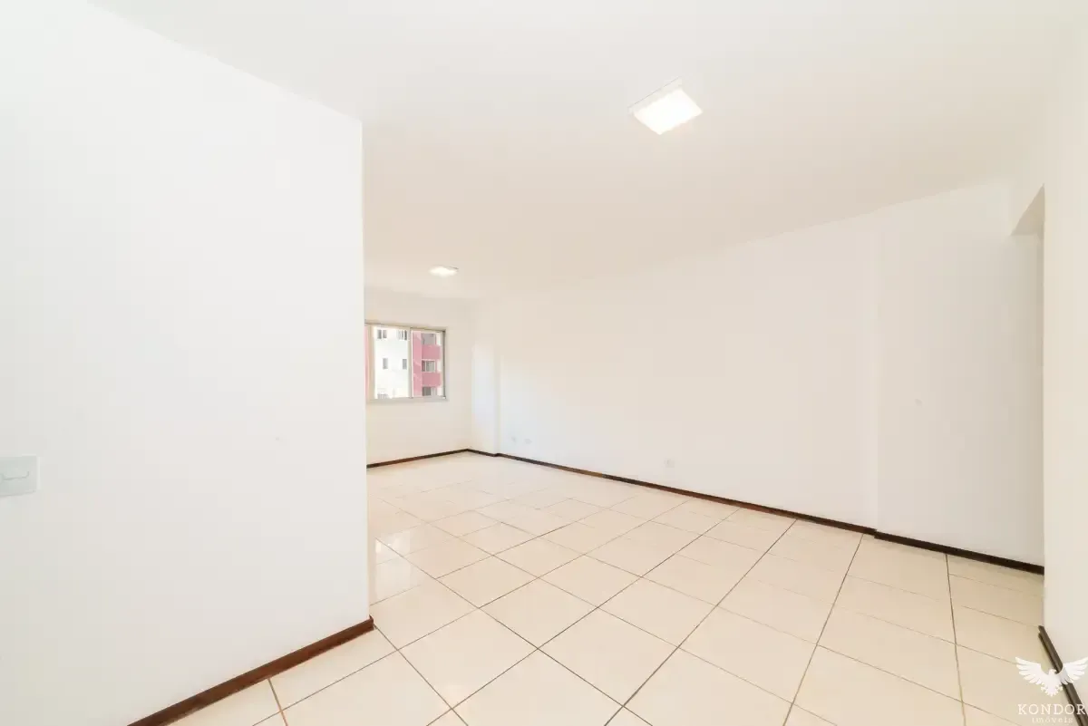 160 m² apartment with 3 bedrooms and 1 en-suite — photo 6