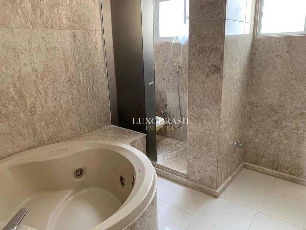 Cobertura de 465 m² com 4 quartos e piscina no prédio — photo 18