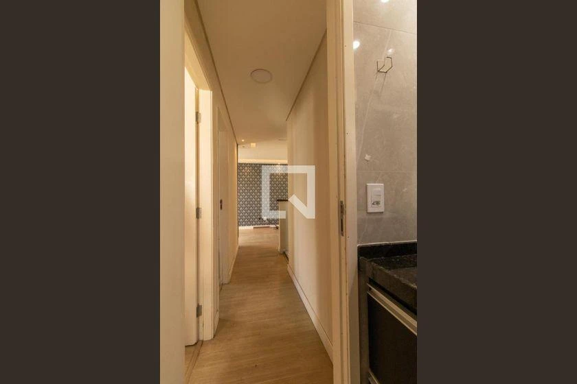 2-bedroom apartment with a home office — photo 5