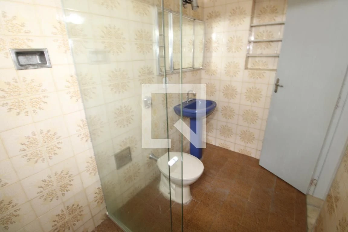 Casa sem mobília com 2 quartos e varanda — photo 7