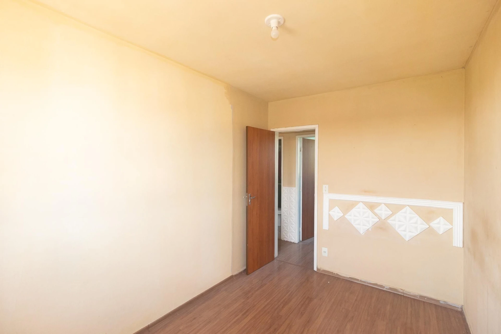 Apartment with laundry area, 2 bedrooms and closed kitchen — photo 20