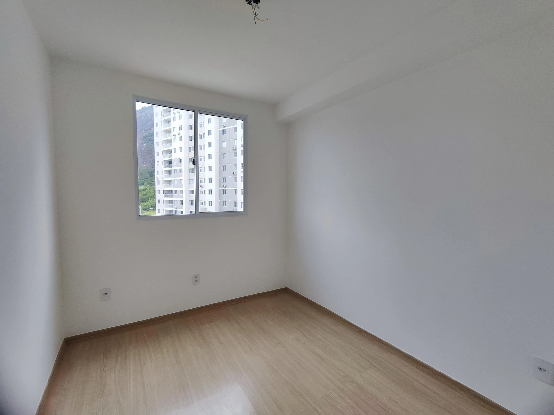 Mountain view in a 2-bedroom apartment, 48 m² — photo 23
