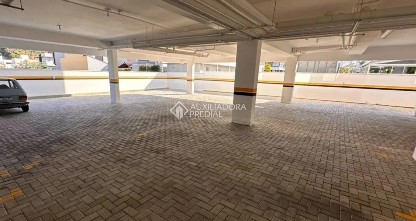 80 m² apartment with 2 bedrooms and 1 parking spot — photo 28