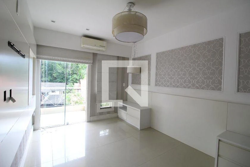 House, 475 m², with floor-to-ceiling windows — photo 42