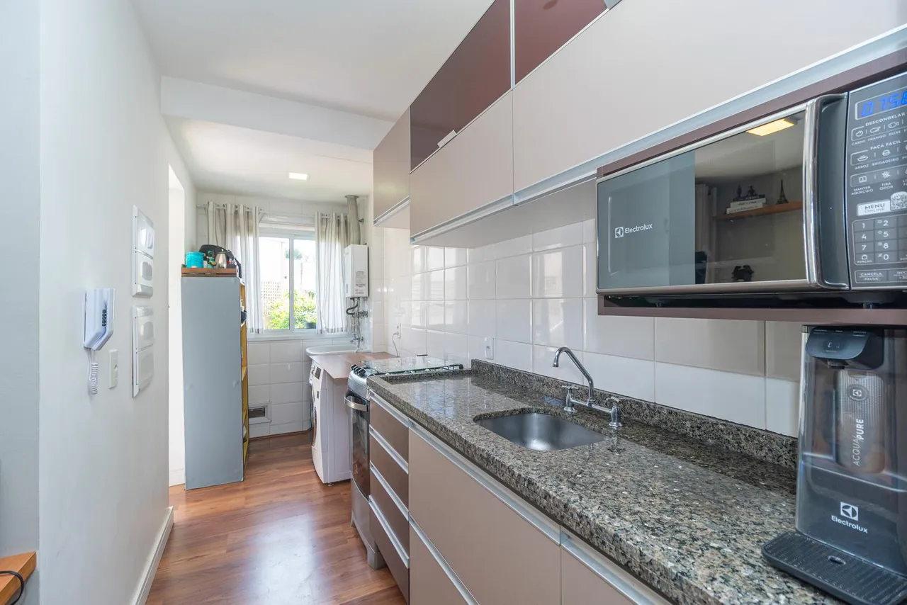 Furnished 3-bedroom apartment with gas stove kitchen — photo 2