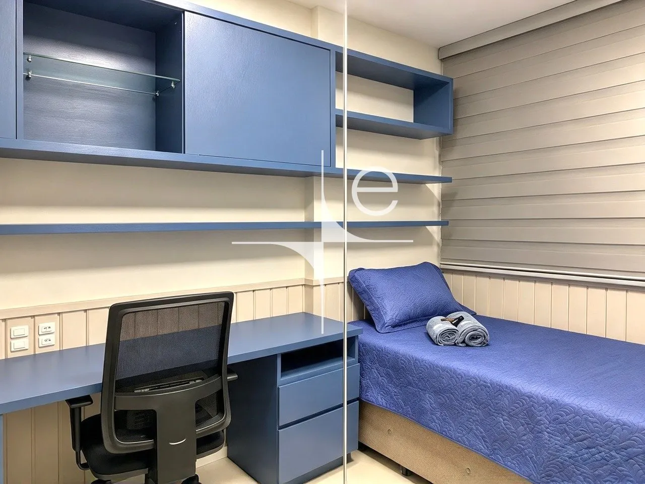 Furnished apartment, 69 m², with a walk-in closet — photo 12