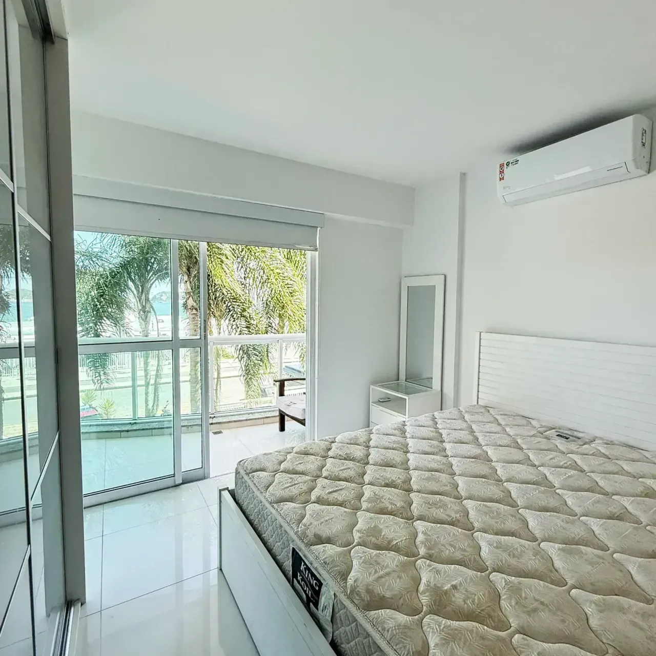 85 m² apartment with 2 bedrooms and 3 bathrooms — photo 4