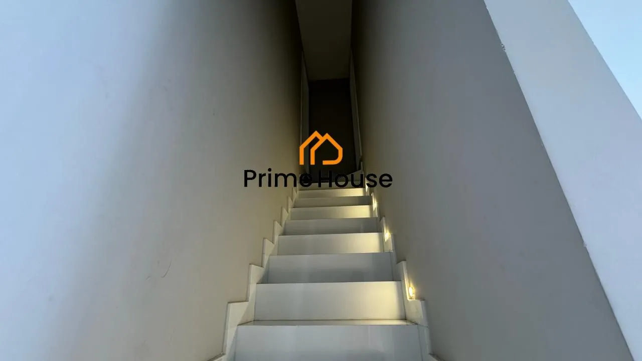 Furnished house with 4 bedrooms and 5 bathrooms — photo 26