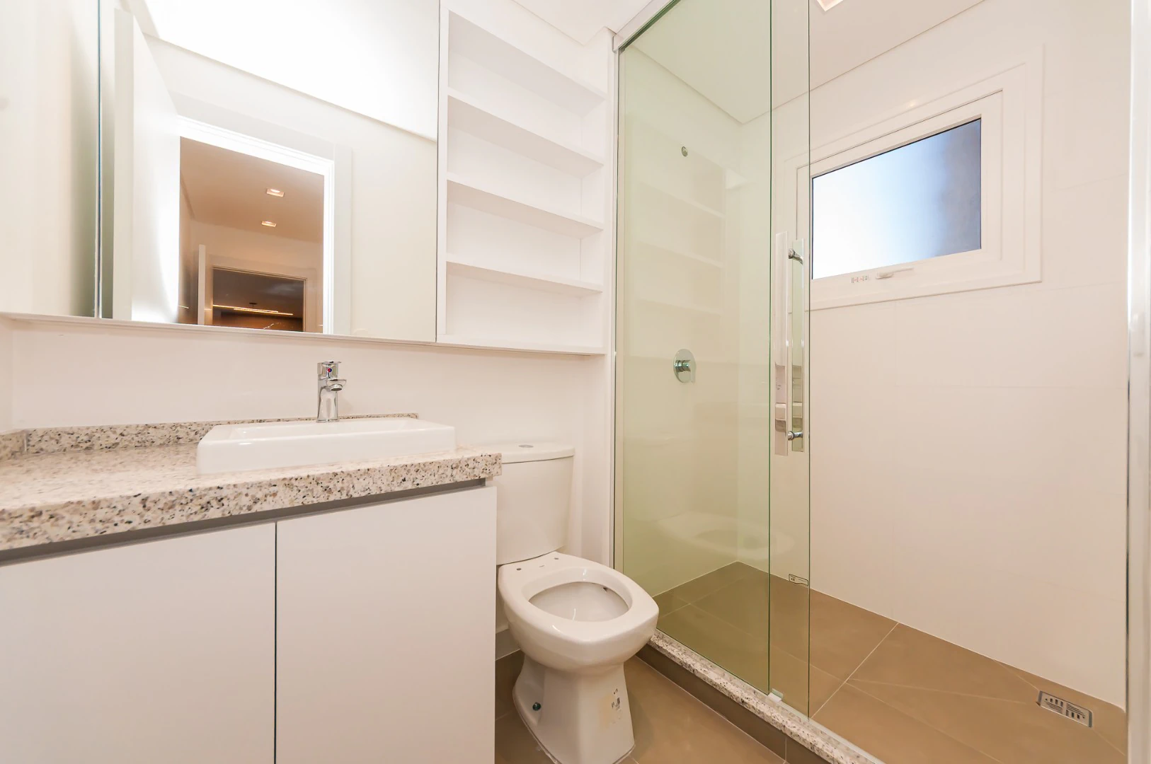Apartamento com varanda envidraçada, Campo Comprido — photo 10