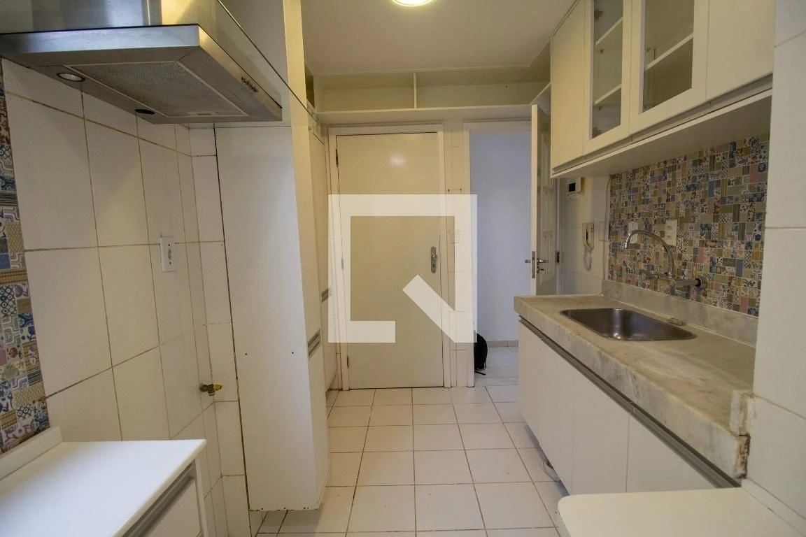 Apartamento sem mobília com 3 quartos e 5 banheiros — photo 46