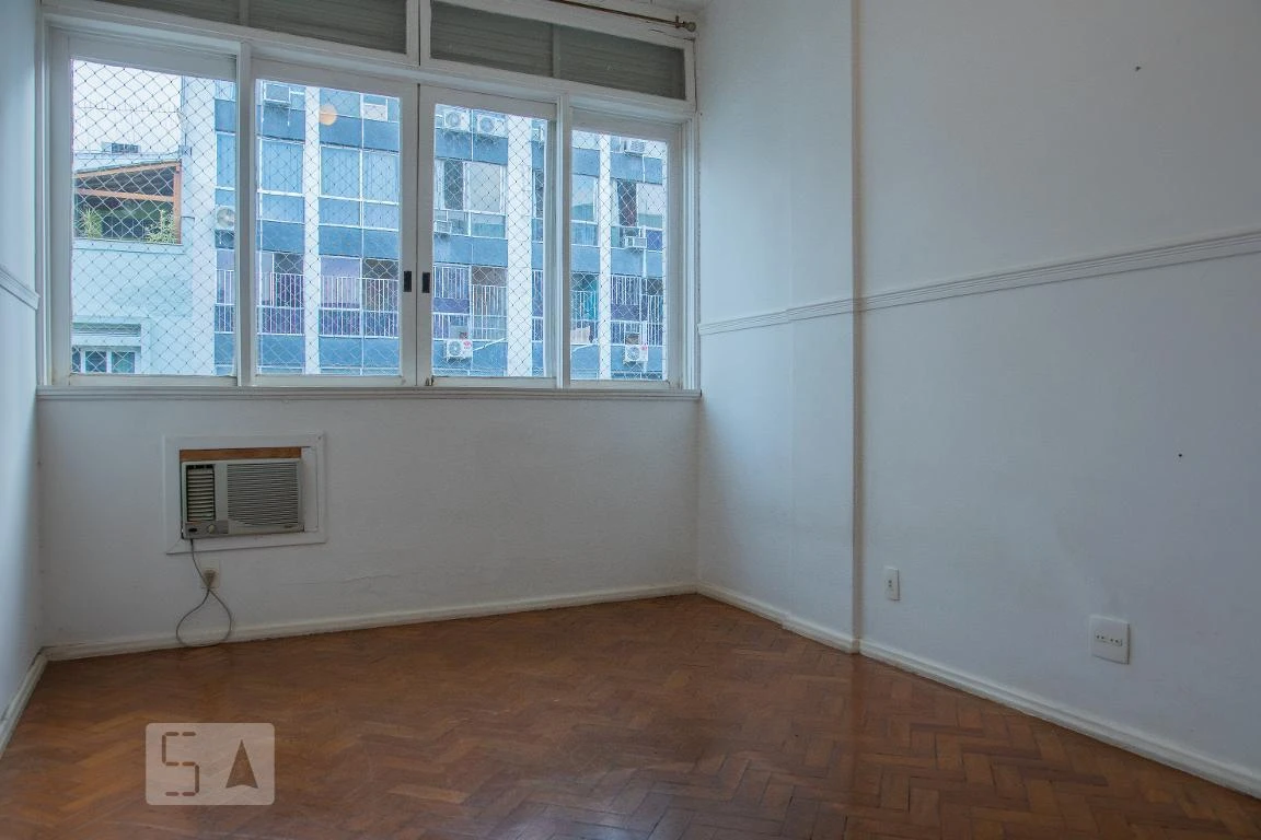 225 m² apartment with 4 bedrooms and a balcony — photo 30