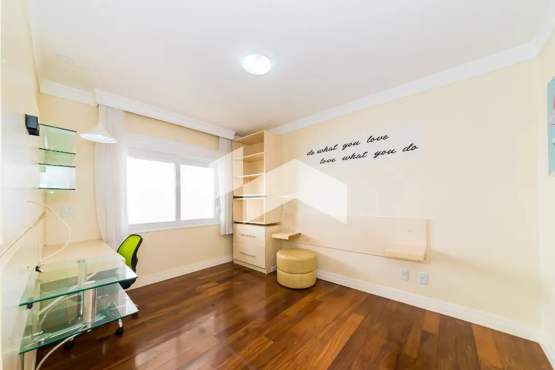 431 m² house with 4 en-suite bedrooms and 6 parking — photo 40