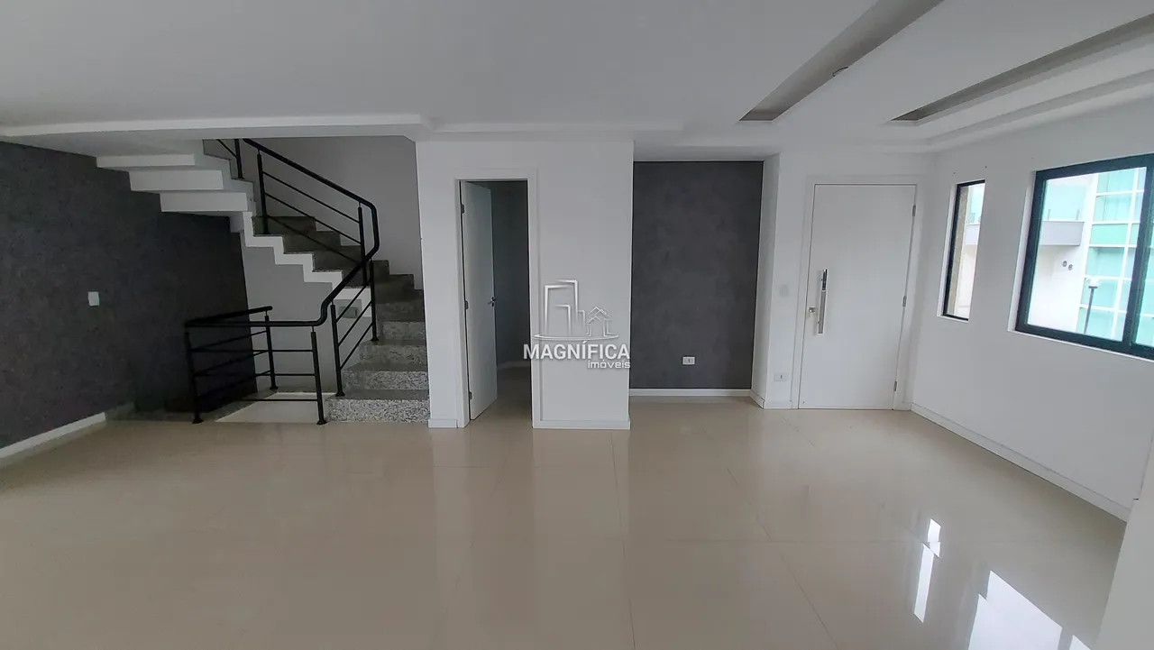 Unfurnished house with 5 bedrooms and 6 bathrooms — photo 4