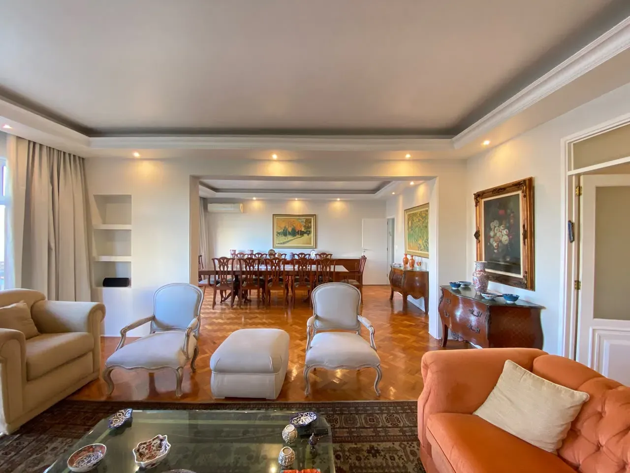 Apartamento mobiliado de 248 m² com 4 quartos e 4 banheiros — photo 10