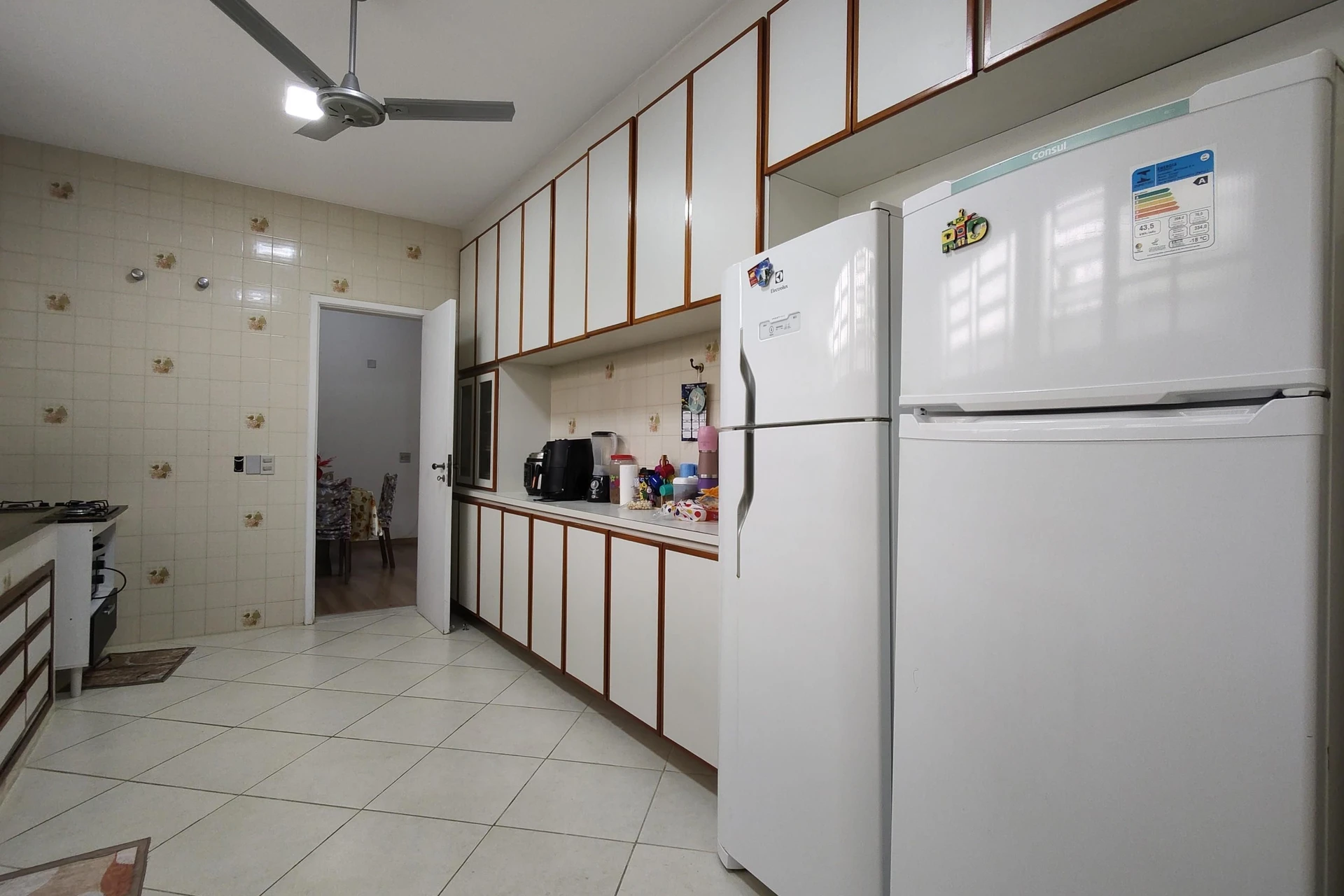 Jacuzzi y 3 dormitorios: casa de 742 m² — photo 28