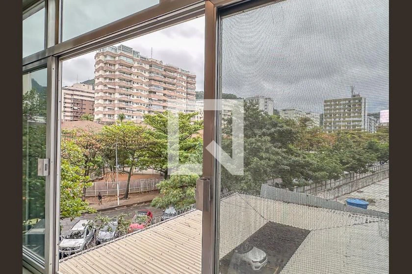 2-bedroom rental apartment with parking space — photo 12