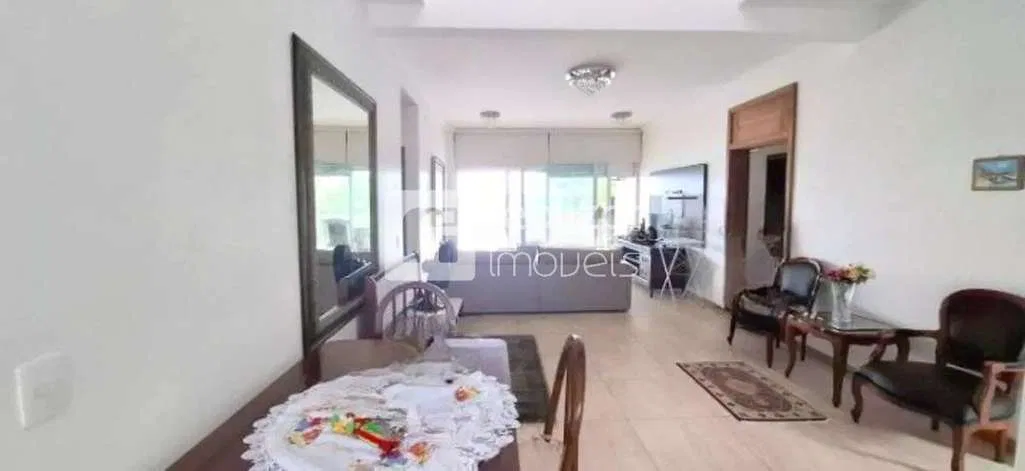 Casa de 3 dormitorios con balcón y vista al agua — photo 5
