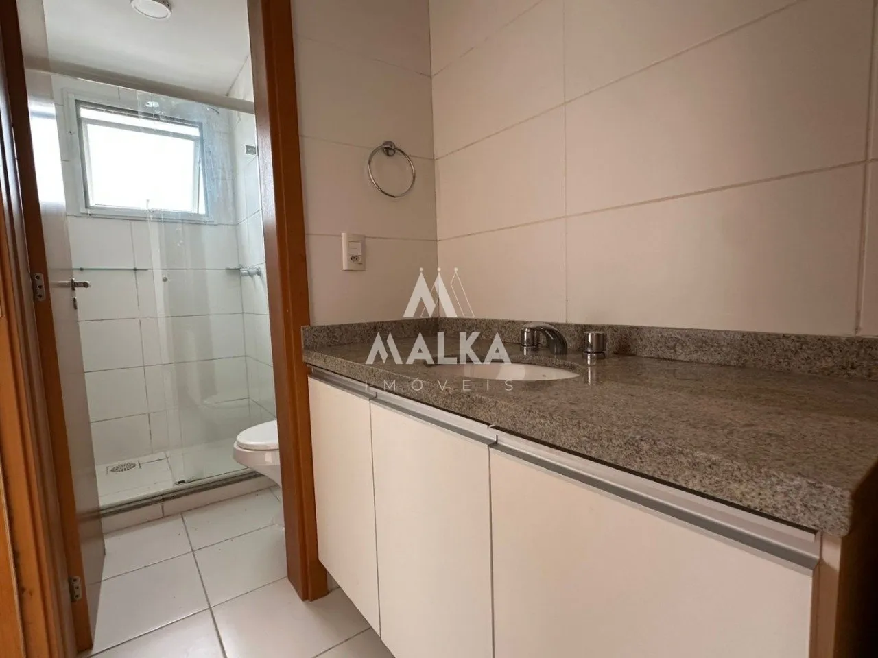 3-bedroom apartment with balcony and built-in grill — photo 35