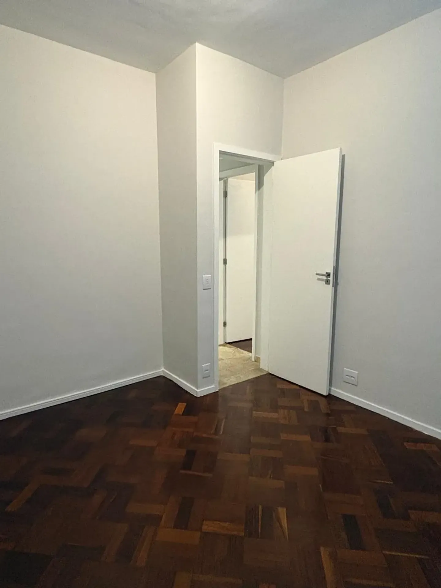 3-bedroom apartment with a bathtub — photo 12