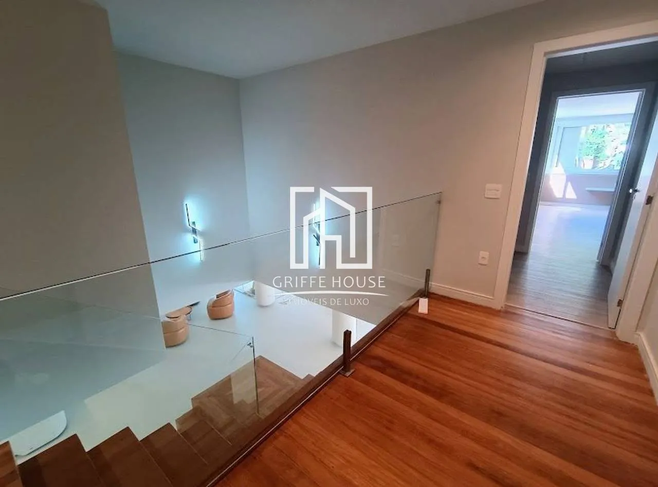 House with 5 bedrooms and 5 bathrooms, open-plan kitchen — photo 17