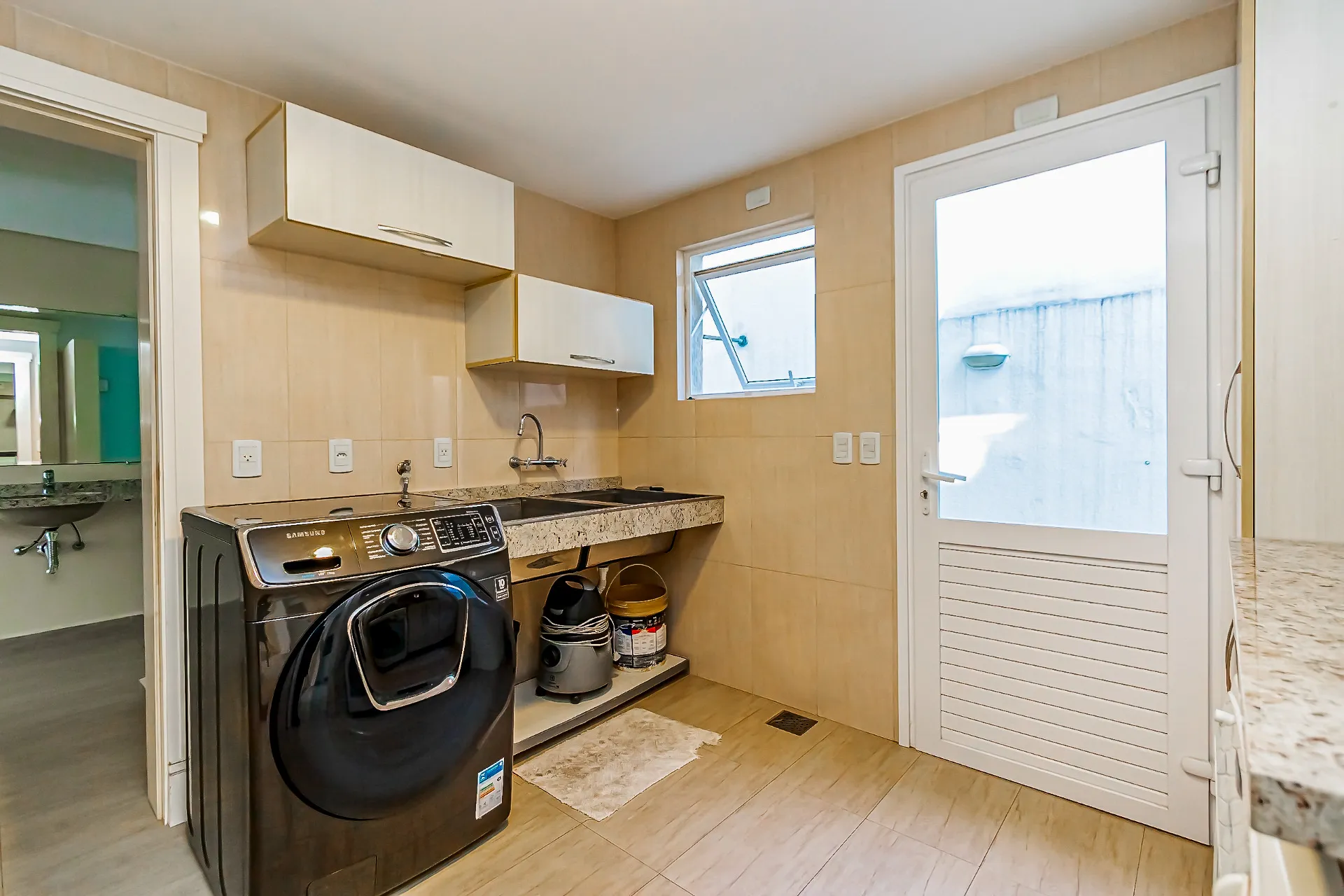 Furnished house with a separate kitchen and 4 bedrooms — photo 19