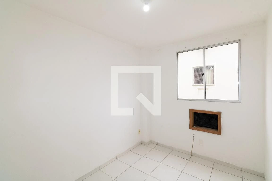 Apartamento con piso de cerámica, 2 dormitorios y 1 plaza — photo 6