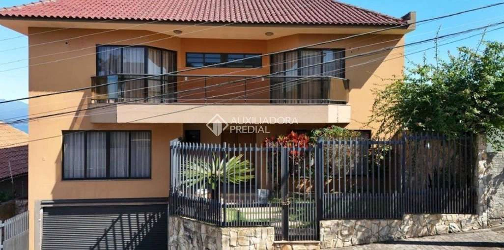 Casa para locação com 4 quartos e 816 m² — photo 2