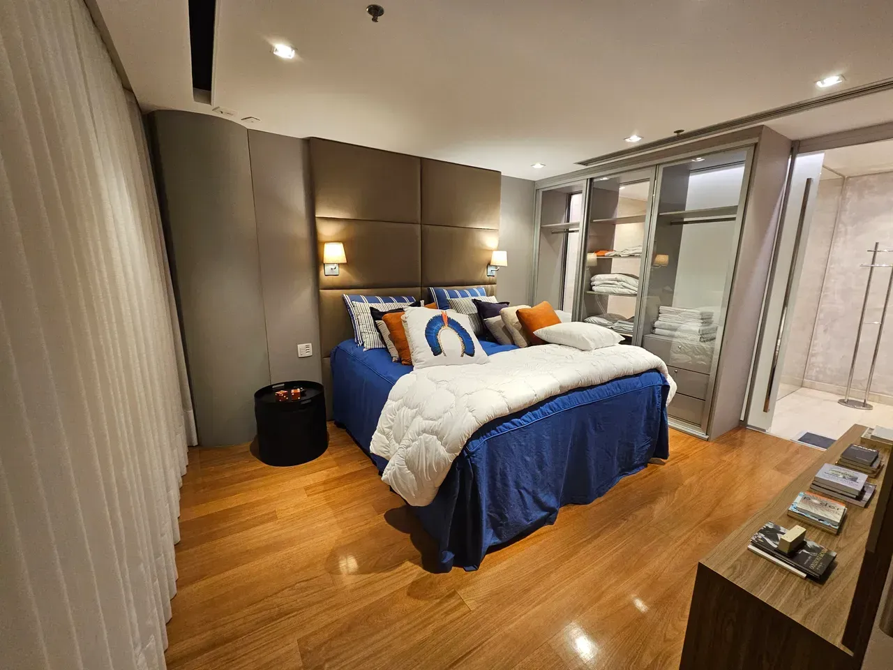 Furnished 121 m² apartment with 1 bedroom and 2 parking — photo 5