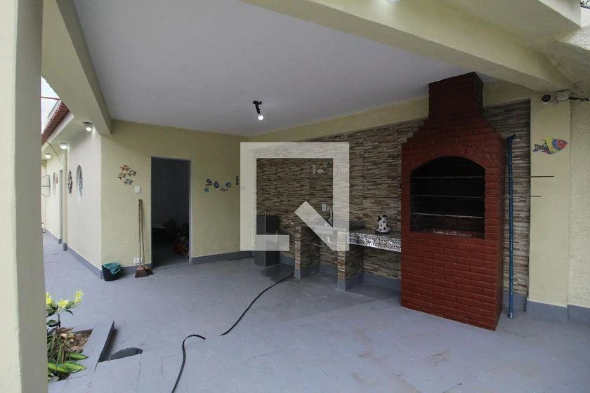 Casa de 3 dormitorios, 1 con baño propio, 545 m² — photo 40