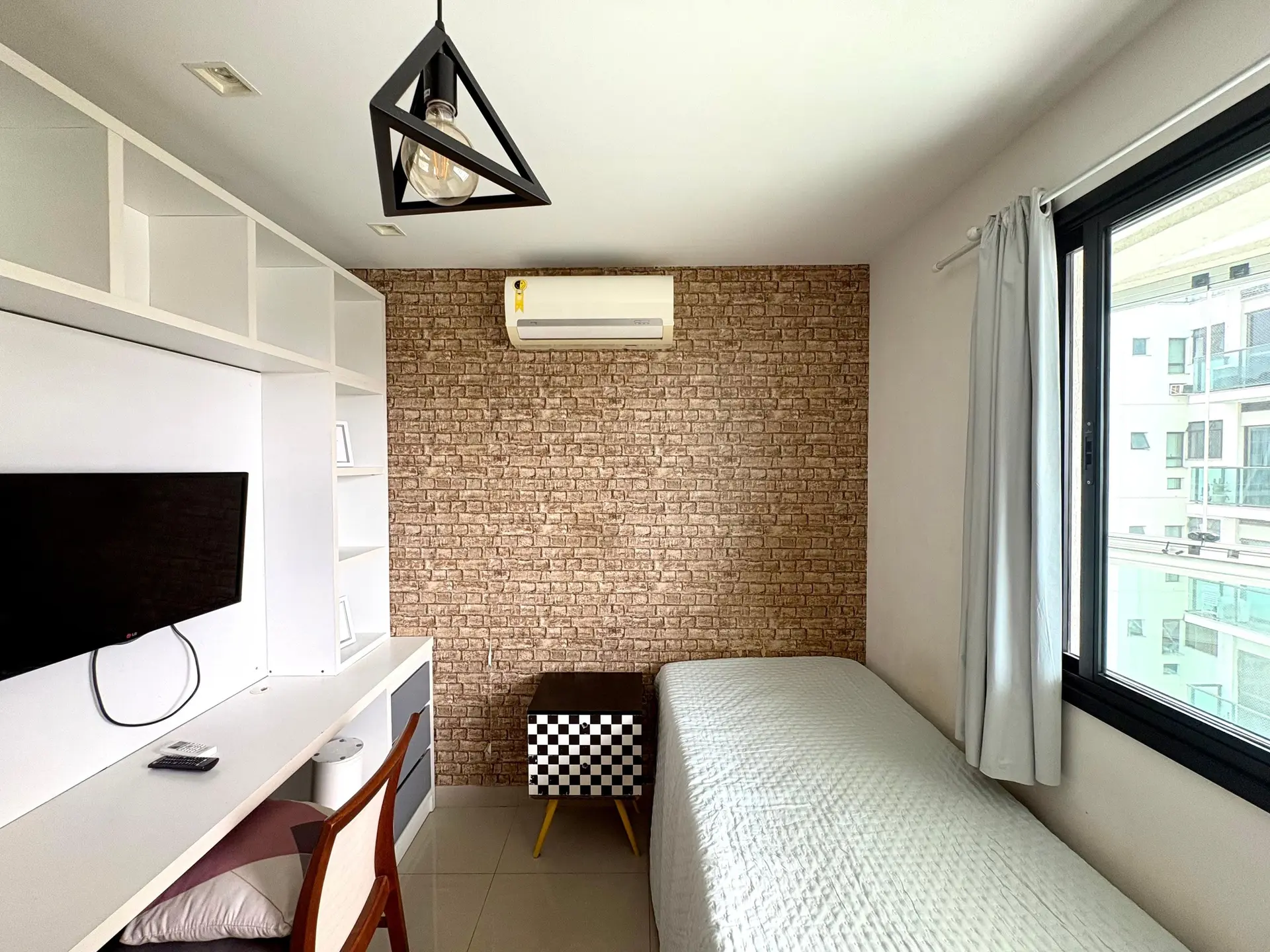 2-bedroom apartment with floor-to-ceiling windows — photo 16