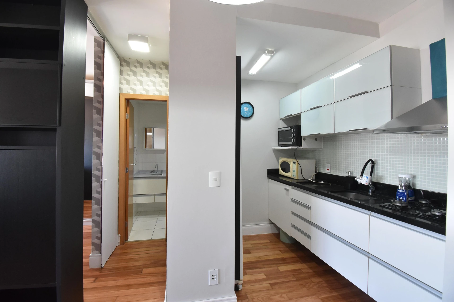 Furnished apartment, 52 m², with a washing machine — photo 2