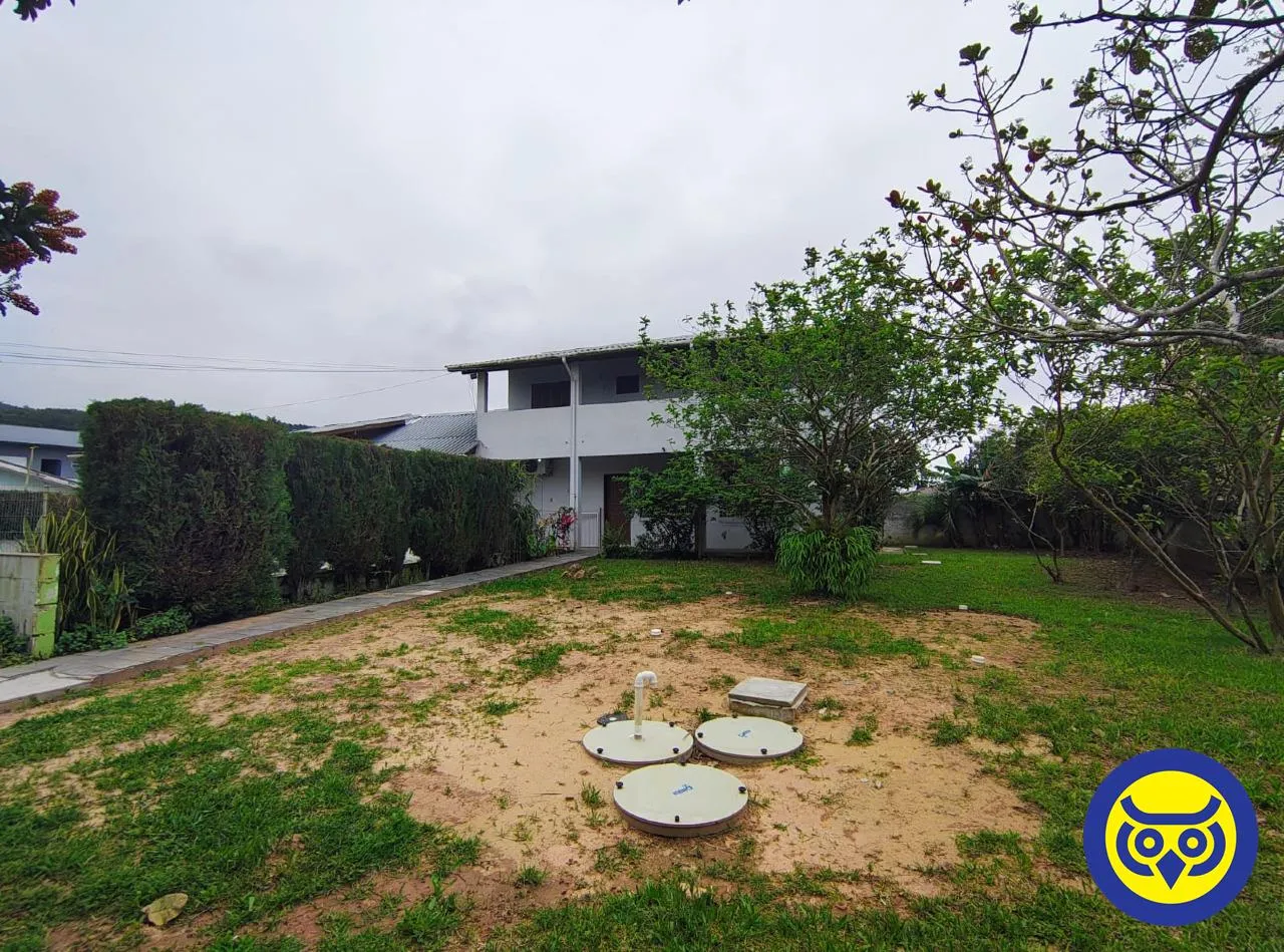 270 m² house with a garden and a washing machine — photo 4