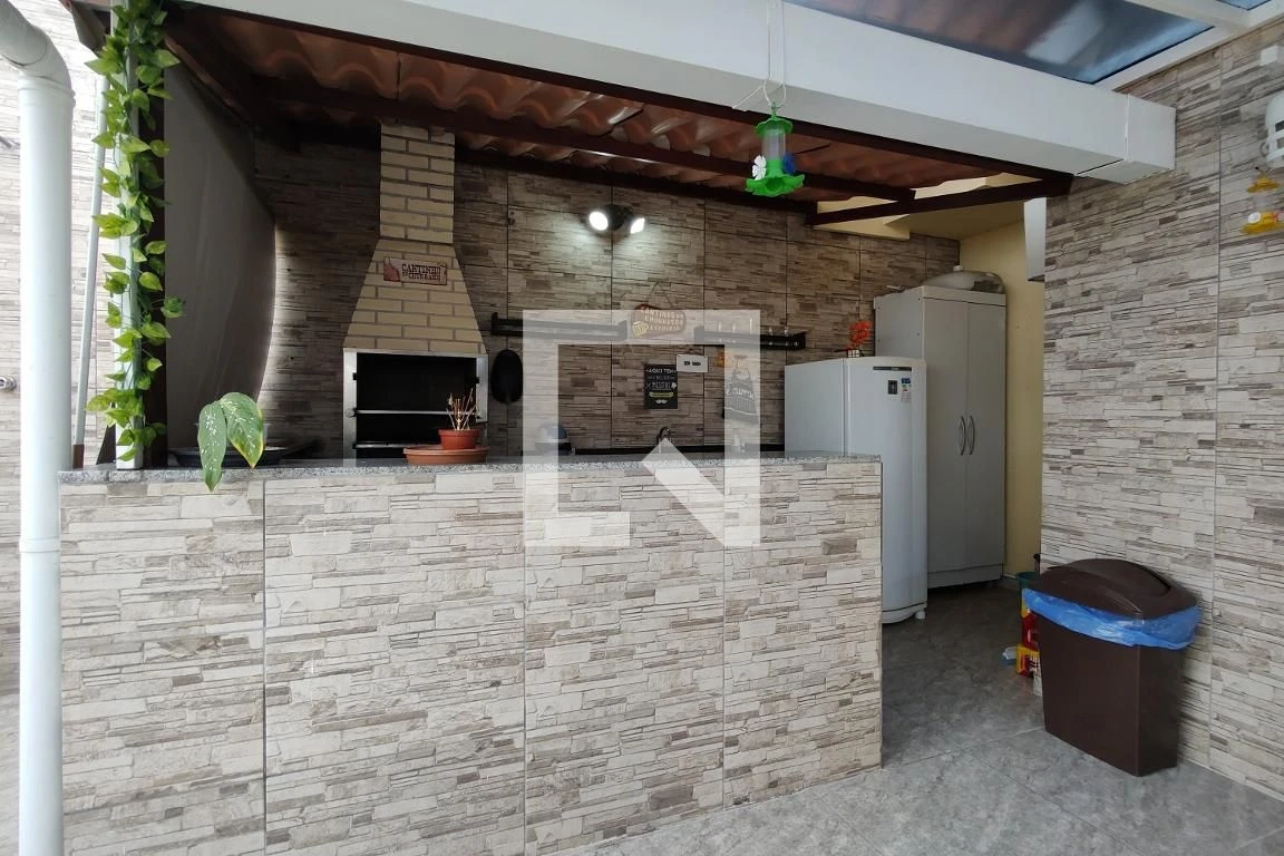 Glass-enclosed balcony in a 3-bedroom apartment, 155 m² — photo 83