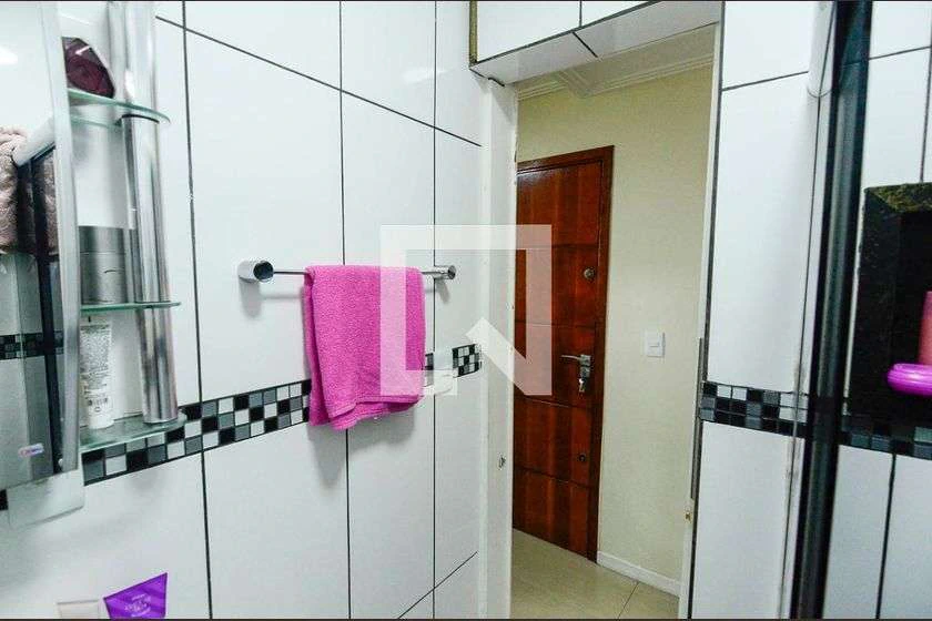 Furnished 55 m² apartment with 2 bedrooms and glass balcony — photo 22