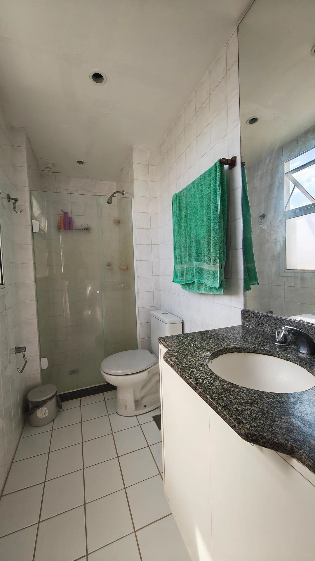 3-bedroom apartment with a mountain view in Rio de Janeiro — photo 38