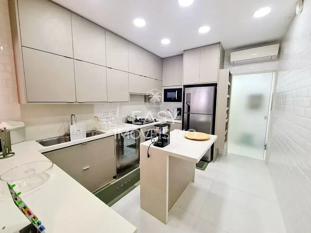 Apartment with 3 bedrooms, 4 bathrooms and parking — photo 27
