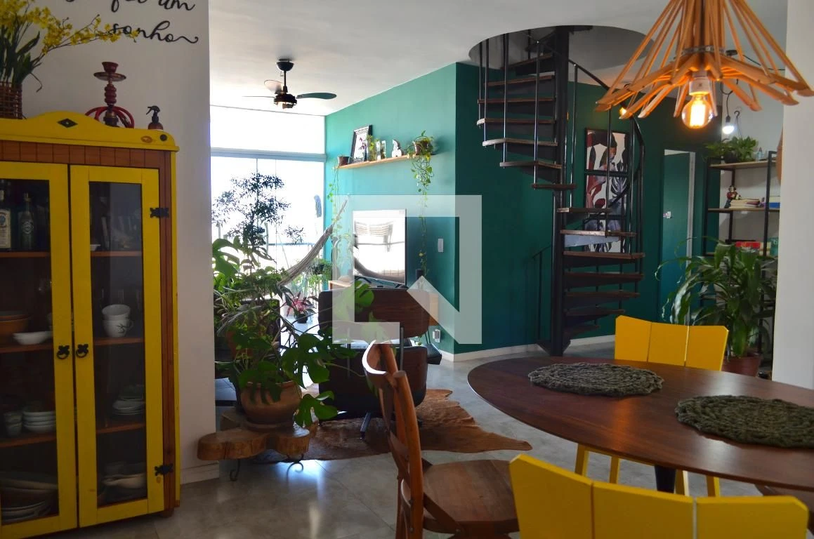 3-bedroom apartment in a building with a pool — photo 54