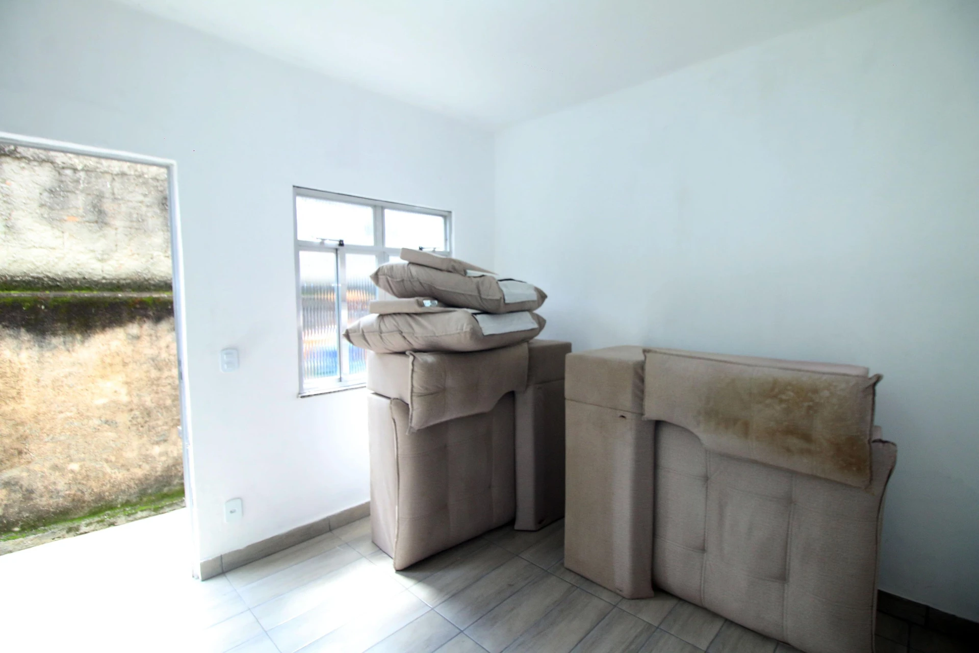 Casa de 35 m² e 1 quarto, Vigário Geral — photo 16