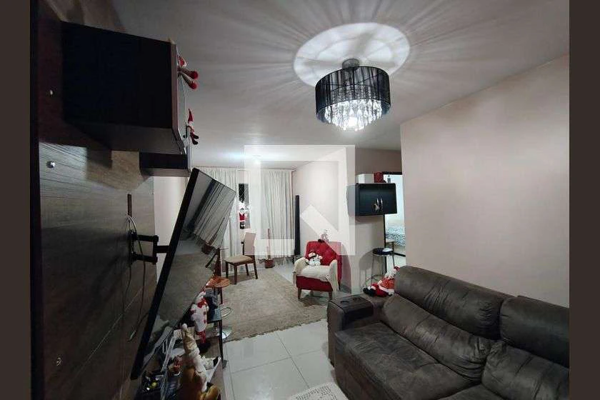 Furnished 2-bedroom apartment with 1 bathroom