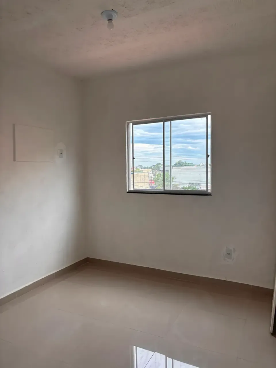 Unfurnished townhouse with 2 bedrooms in a gated community — photo 3