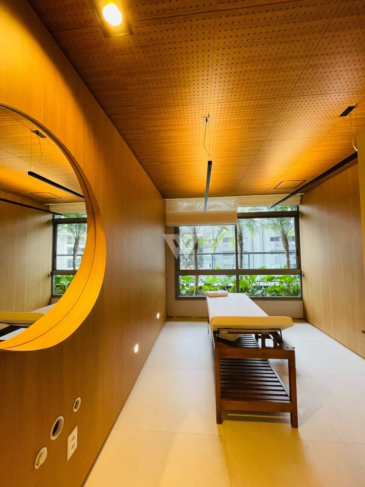 Apartment, 42 m², with a glass-enclosed balcony — photo 9