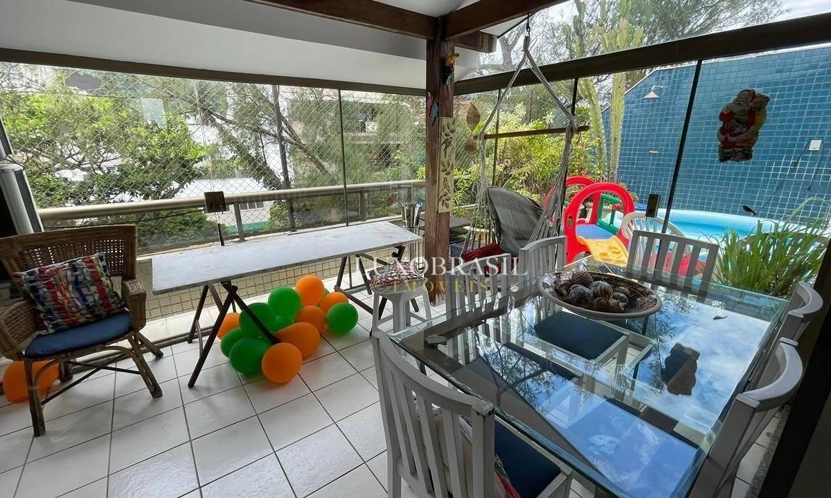 Furnished 3-bedroom apartment with 3 bathrooms — photo 22